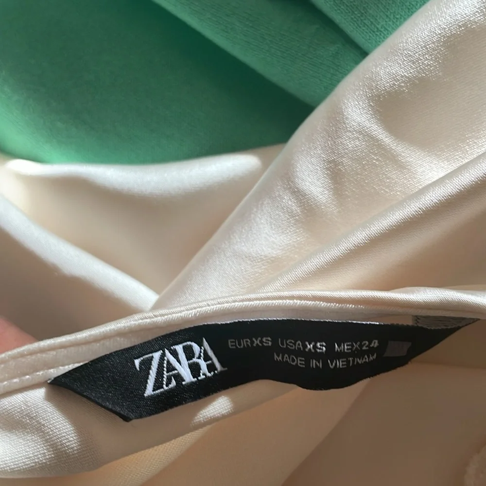 Zara cream satin dress XS - Picture 10 of 11